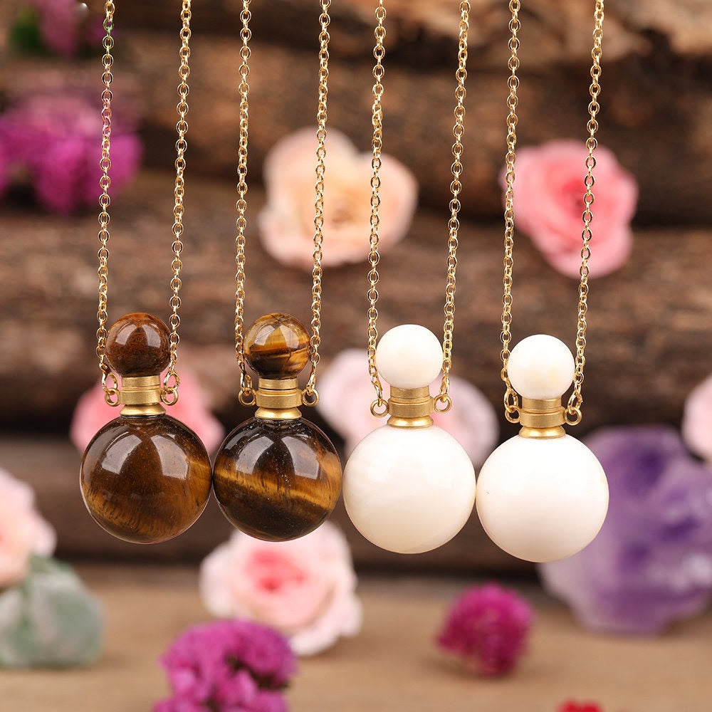 Collier pendentif bouteille de parfum en pierre ronde Olivenorma