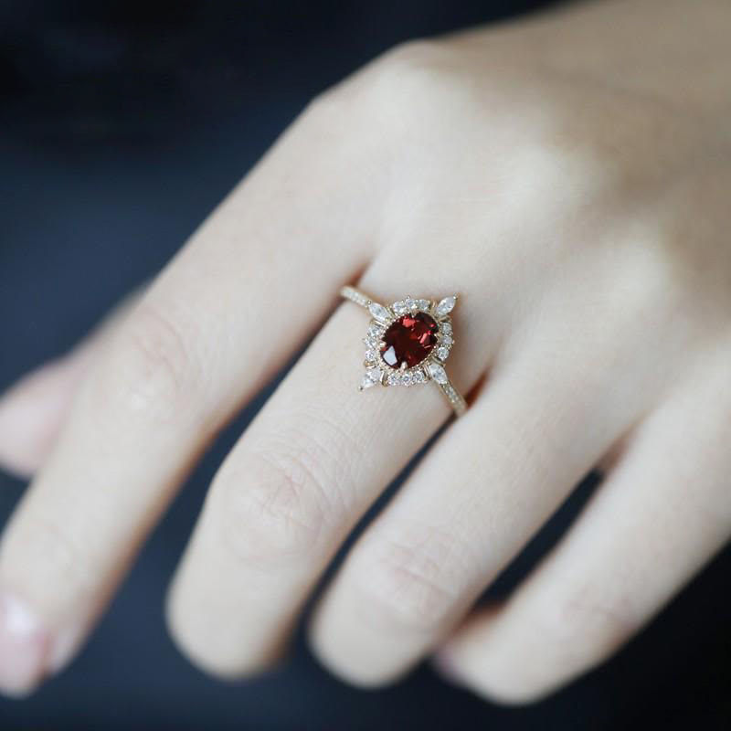 Bague d'ambiance vintage en rubis "Miss Rose" Olivenorma