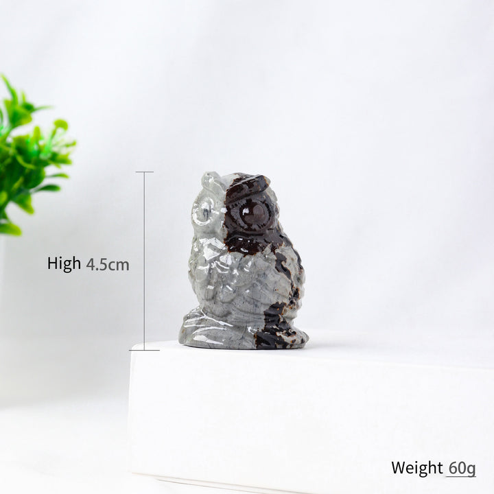 Ornement artisanal sculpté en forme de hibou en jaspe naturel Olivenorma