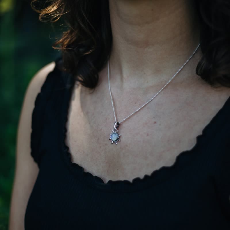 Collier vintage Olivenorma Bohemia Sun Opal
