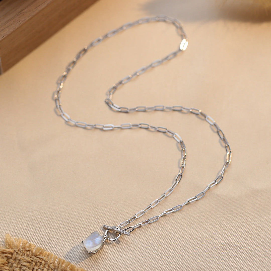 Collier avec pendentif en pierre de lune naturelle et fermoir ouvert Olivenorma