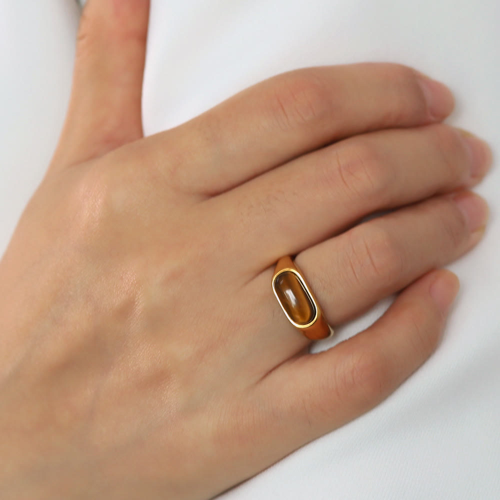 Bague en pierre naturelle ovale couleur or Olivenorma