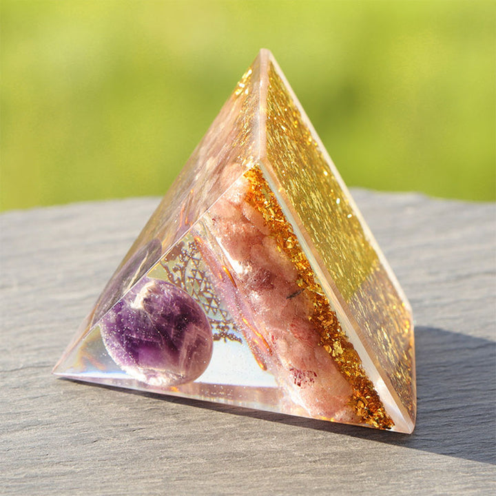 Pyramide orgone en quartz fraise améthyste Olivenorma