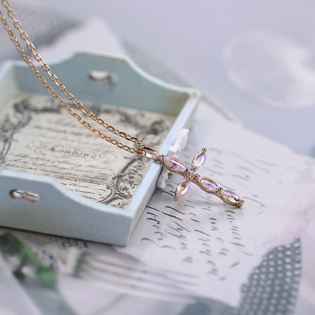 Collier pendentif croix en pierre de lune artificielle en opale Olivenorma