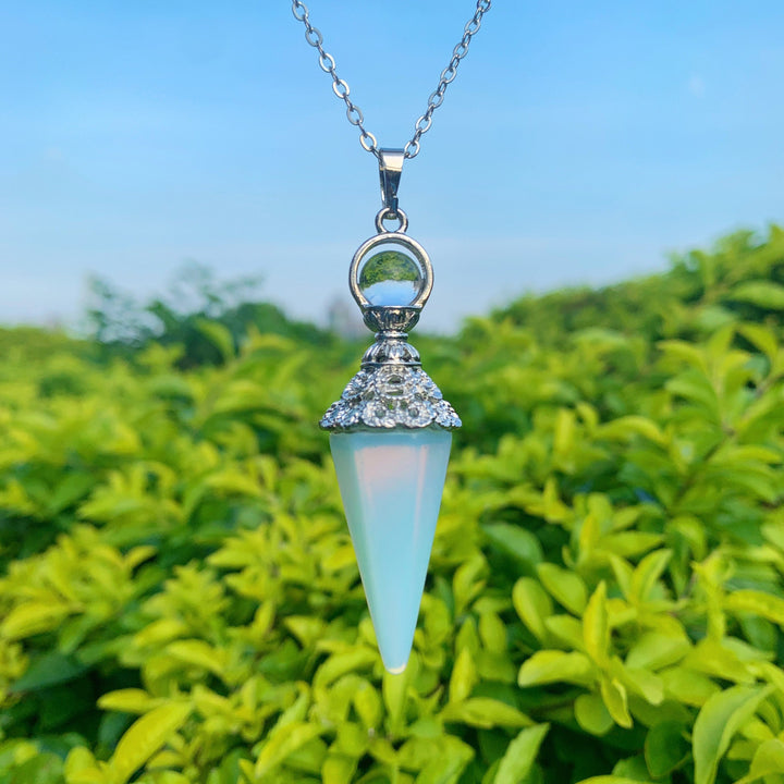 Colliers pendentifs à pointe de cristal de guérison Olivenorma