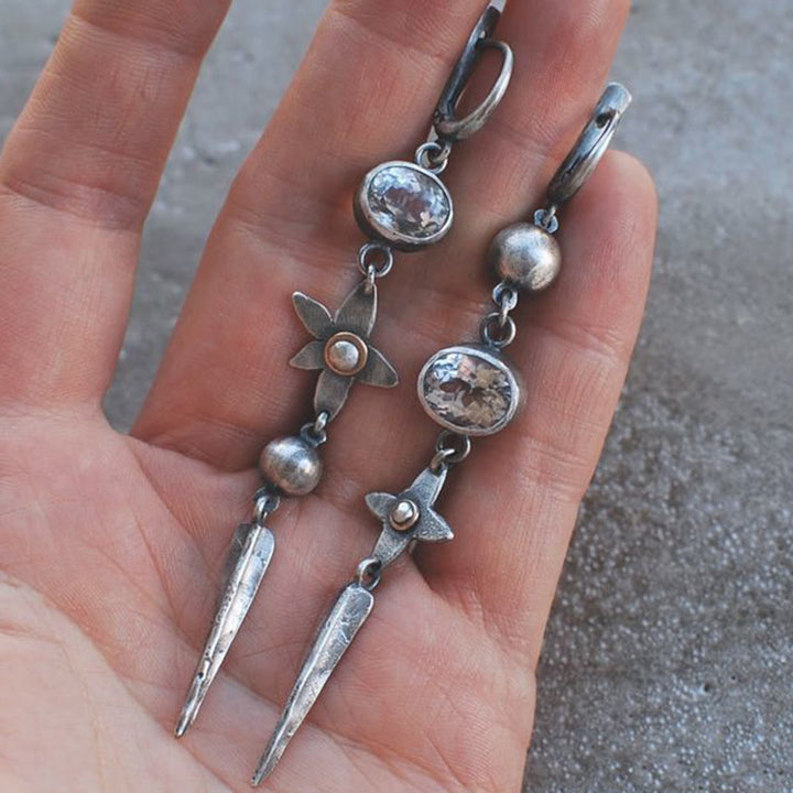 Boucles d'oreilles pendantes géométriques longues en strass Olivenorma - image 1