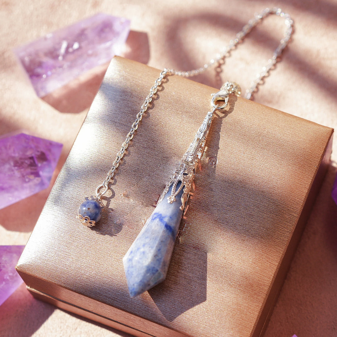 Collier pendule colonne en cristal de pierre brute naturelle Olivenorma