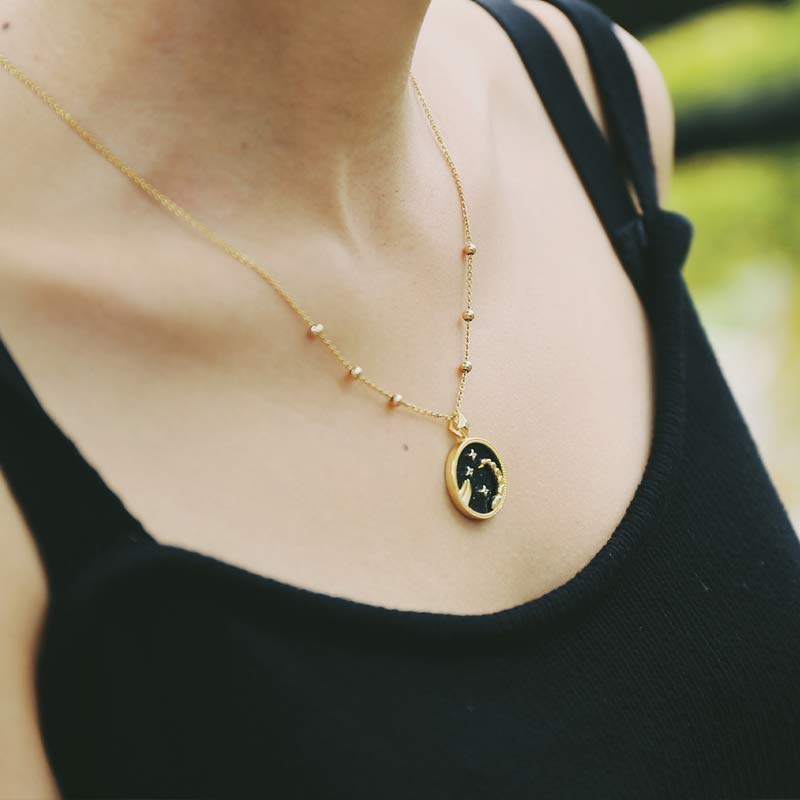Collier d'écoute du zodiaque en grès bleu 