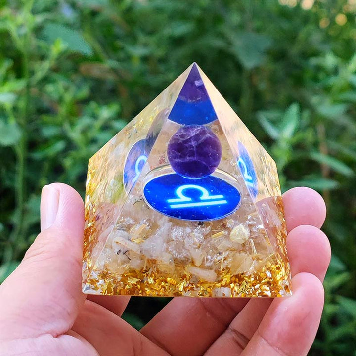 Pyramide d'orgone du zodiaque Balance en améthyste Olivenorma avec quartz clair