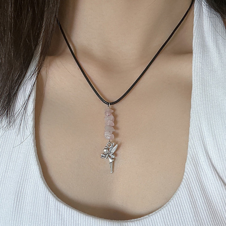 Collier en cuir et fil ciré avec pompon papillon en pierre naturelle Olivenorma