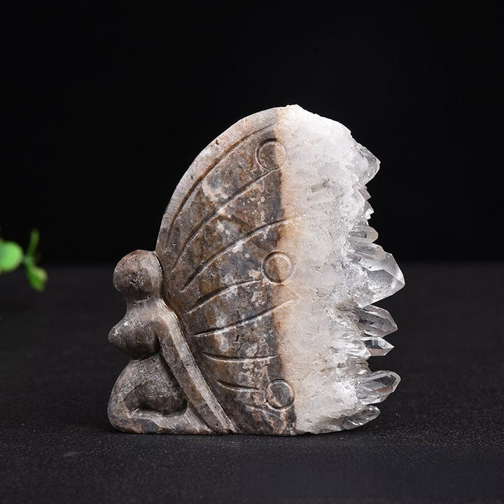 Ornement sculpté en forme de hibou papillon en grappe d'améthyste naturelle Olivenorma