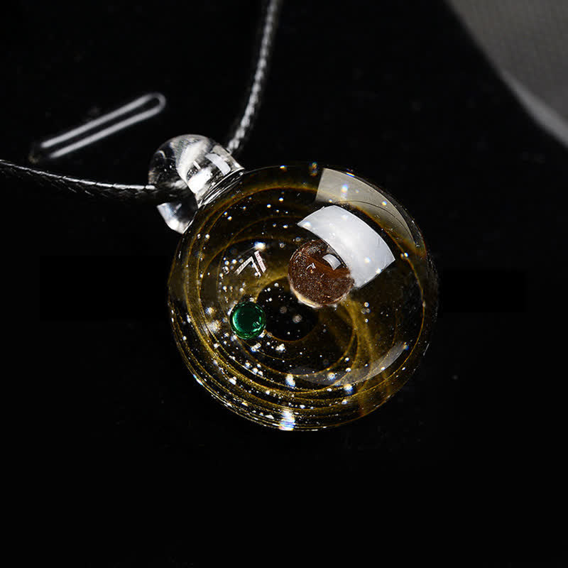 Collier fantaisie en verre avec ciel étoilé cosmique Olivenorma