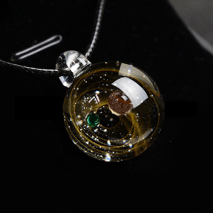 Collier fantaisie en verre avec ciel étoilé cosmique Olivenorma