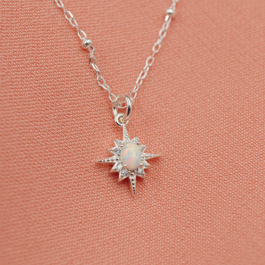 Collier étoile délicate Northstar en zircon blanc opale Olivenorma