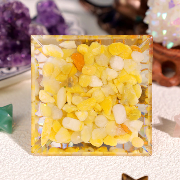Pyramide d'orgone Oeil de tigre Olivenorma Agate jaune Oeil d'Horus