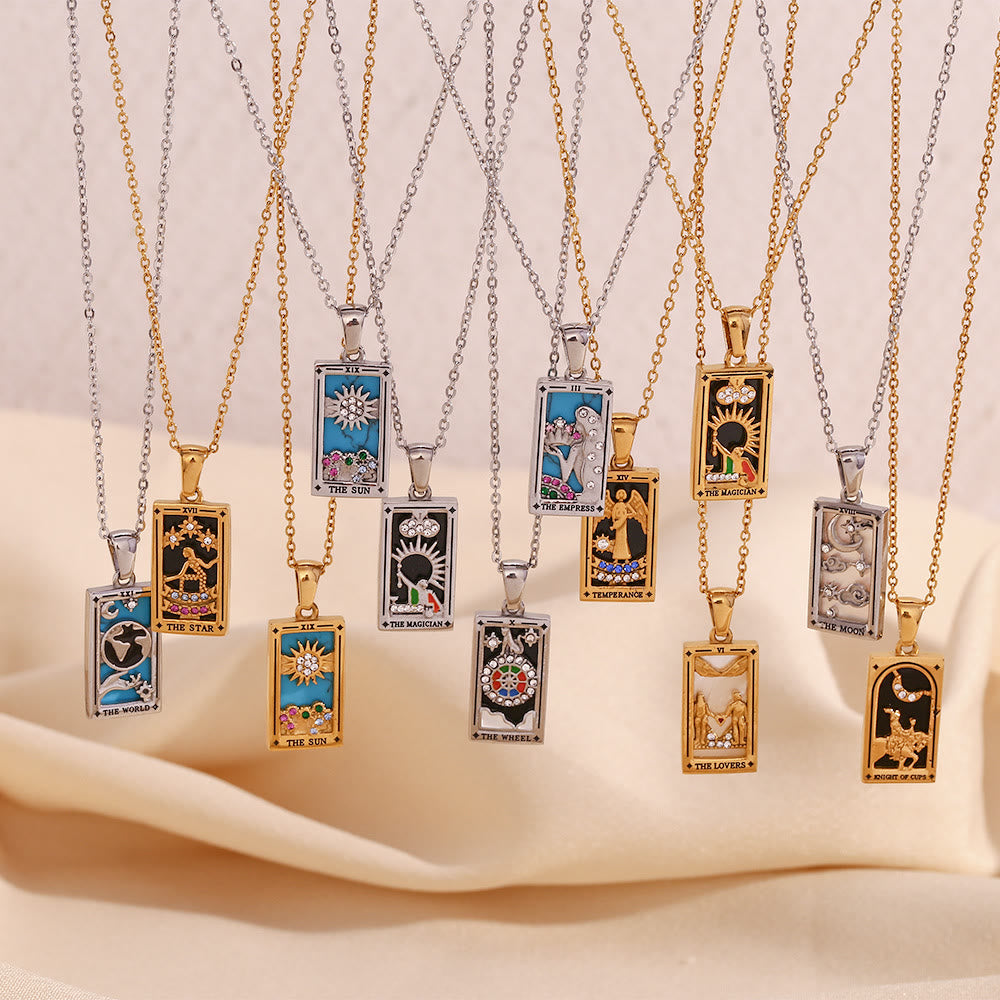 Collier de cartes de tarot en acier inoxydable plaqué or 18 carats Olivenorma 