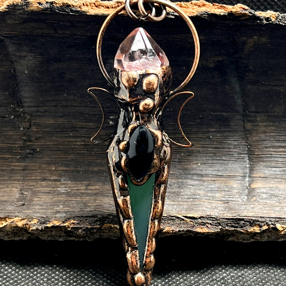 Collier avec pendentif en cristal et flèche en cuivre Olivenorma