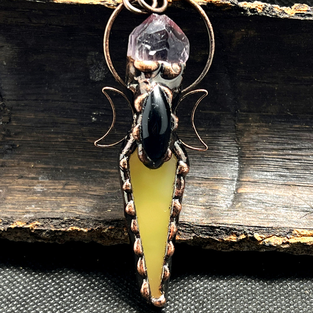 Collier avec pendentif en cristal et flèche en cuivre Olivenorma