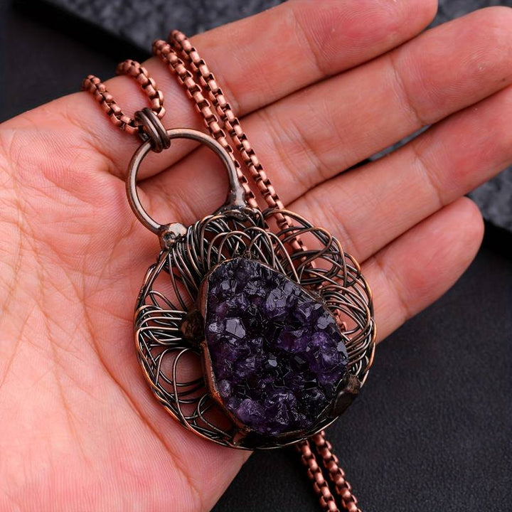 Collier Olivenorma en pierres précieuses améthystes irrégulières incrustées de fil enroulé