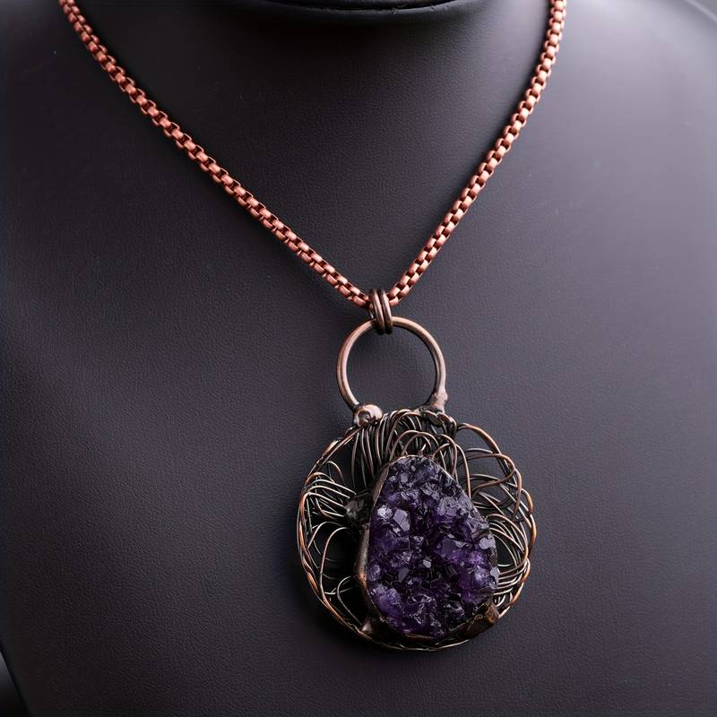 Collier Olivenorma en pierres précieuses améthystes irrégulières incrustées de fil enroulé