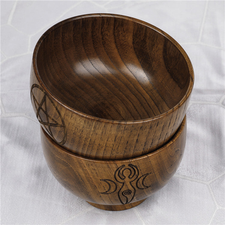 Bol sacré en bois avec pentagramme gravé et phases de la lune de la déesse Olivenorma