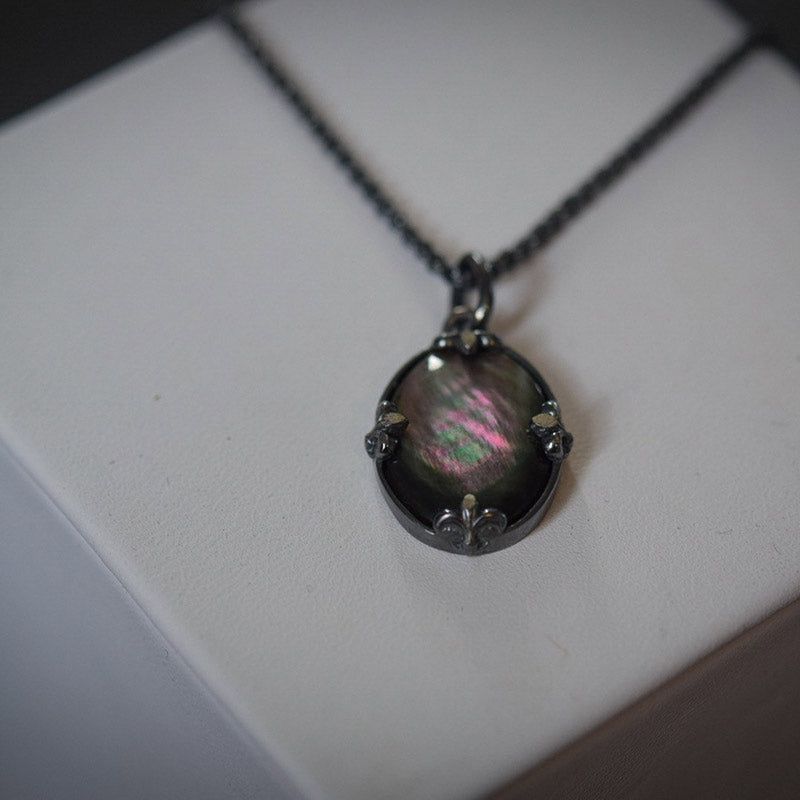 Collier miroir ovale vintage en pierre œil de chat Olivenorma 