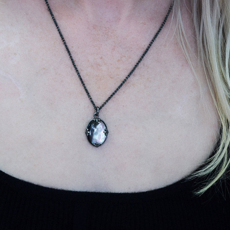 Collier miroir ovale vintage en pierre œil de chat Olivenorma 