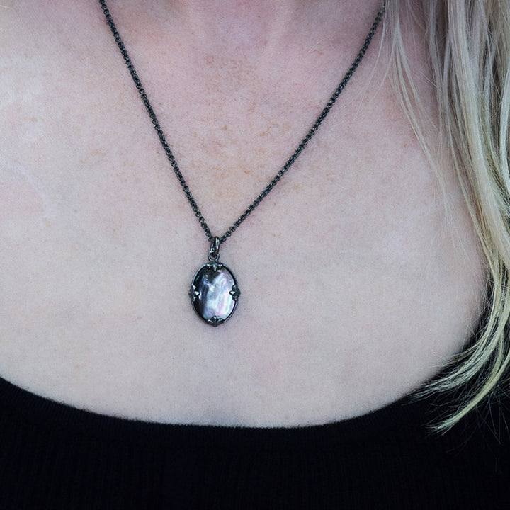 Collier miroir ovale vintage en pierre œil de chat Olivenorma 