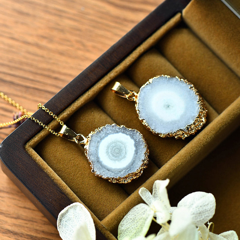 Collier en agate brute naturelle Olivenorma