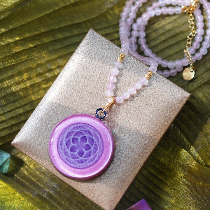Collier Orgonite en Quartz Rose Olivenorma « Venus »