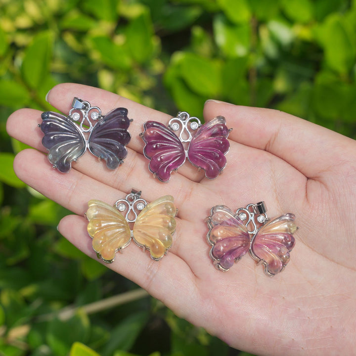 Bague papillon en fluorite arc-en-ciel naturelle Olivenorma