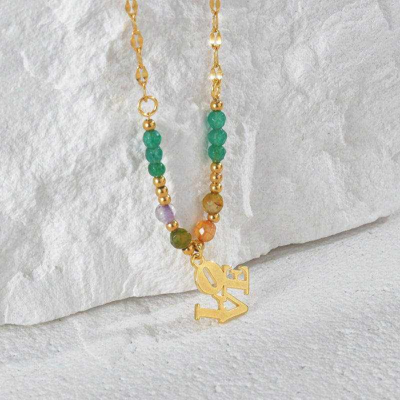 Collier pendentif "LOVE" en perles de pierre naturelle Olivenorma