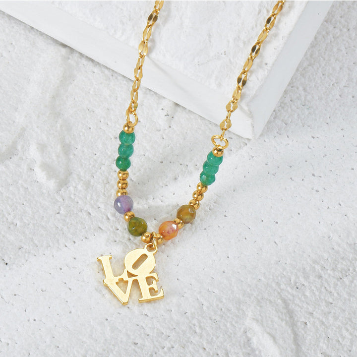 Collier pendentif "LOVE" en perles de pierre naturelle Olivenorma