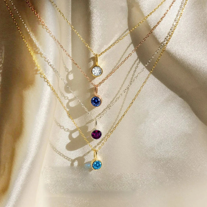 Collier avec pendentif en pierre de naissance Constellation Olivenorma de 8 mm