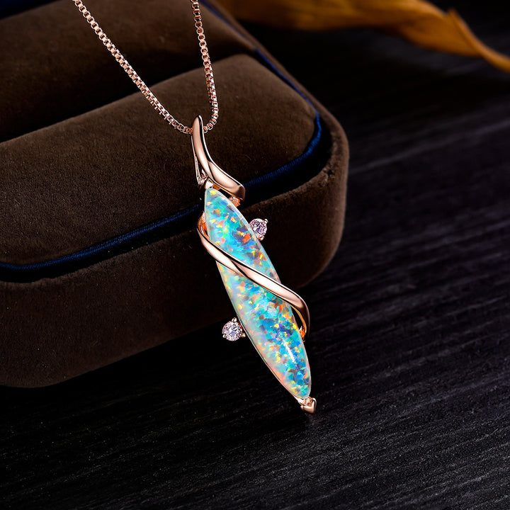 Collier avec pendentif en opale blanche spéciale œil de cheval Olivenorma