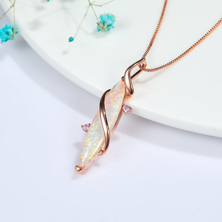 Collier avec pendentif en opale blanche spéciale œil de cheval Olivenorma