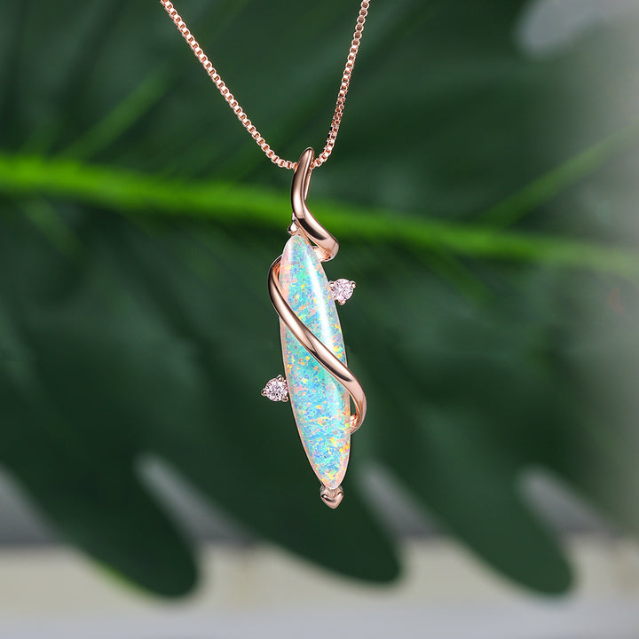 Collier avec pendentif en opale blanche spéciale œil de cheval Olivenorma