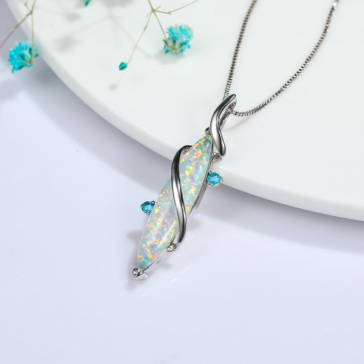 Collier avec pendentif en opale blanche spéciale œil de cheval Olivenorma