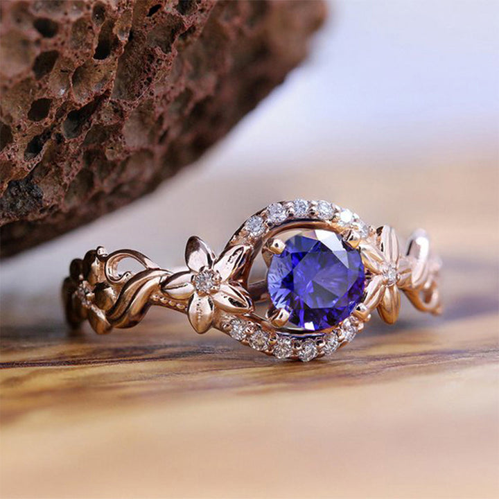 Olivenorma "The Soul Horizon" - Bague en or rose avec saphir en forme de fleur