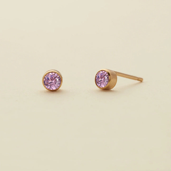 Boucles d'oreilles simples en zircon avec pierre de naissance Olivenorma 