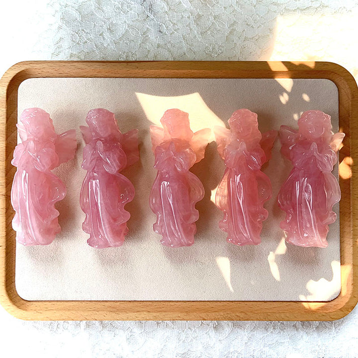 Décoration en pierre précieuse d'ange priant gravée en quartz rose Olivenorma