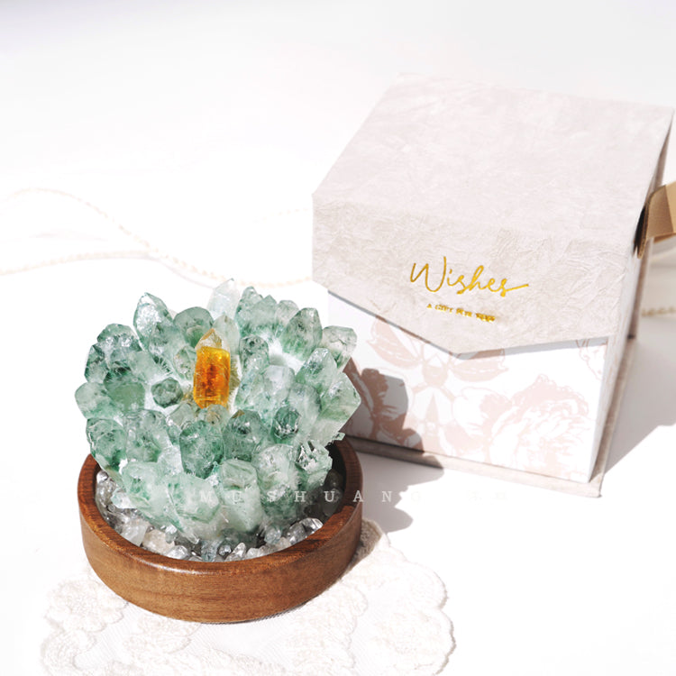 Décoration en grappe de cristal à base de bois massif de quartz fantôme vert Olivenorma