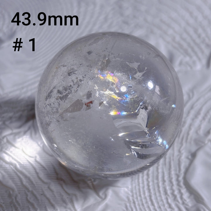 Boule de cristal polie transparente à haute fréquence naturelle Olivenorma 