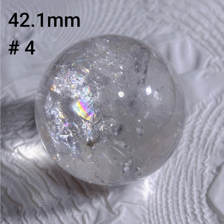 Boule de cristal polie transparente à haute fréquence naturelle Olivenorma 