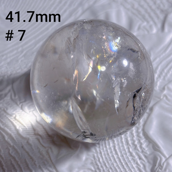 Boule de cristal polie transparente à haute fréquence naturelle Olivenorma 