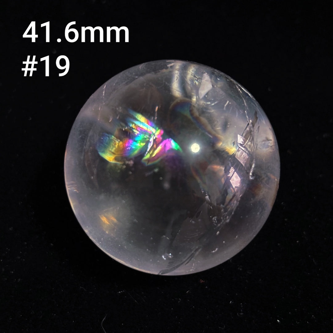 Boule de cristal polie transparente à haute fréquence naturelle Olivenorma 