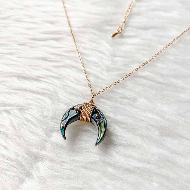 Collier croissant de lune en pierres précieuses Olivenorma