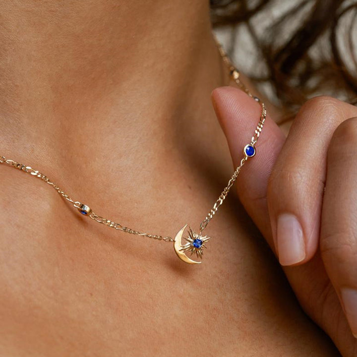 Olivenorma « Shine Inside » – Collier saphir lune et étoile 
