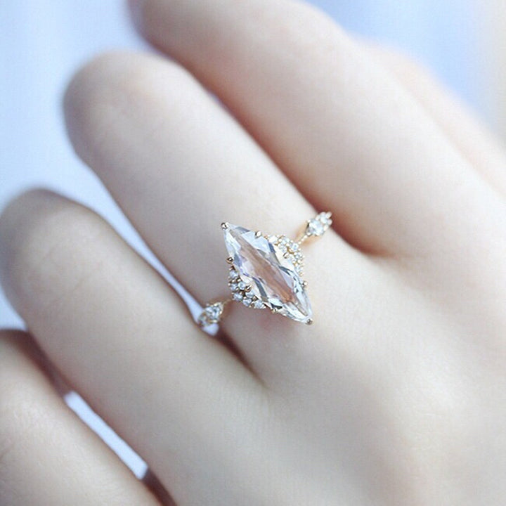 Bague de fiançailles en diamant simulé avec zircon blanc Olivenorma