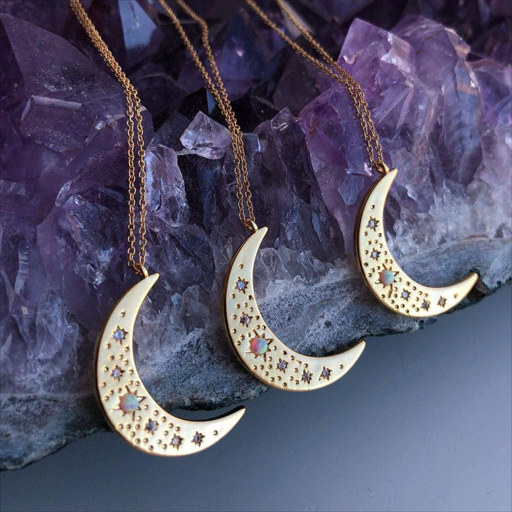 Collier croissant de lune plaqué ou en cuivre opale naturelle Olivenorma